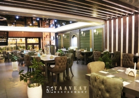 دکوراسیون و فضای رستوران تاویت