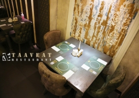 دکوراسیون و فضای رستوران تاویت