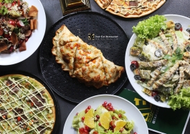 تنوع غذا در رستوان بین‌الملی تاویت