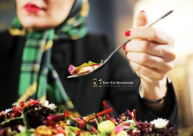 تنوع غذا در رستوان بین‌الملی تاویت